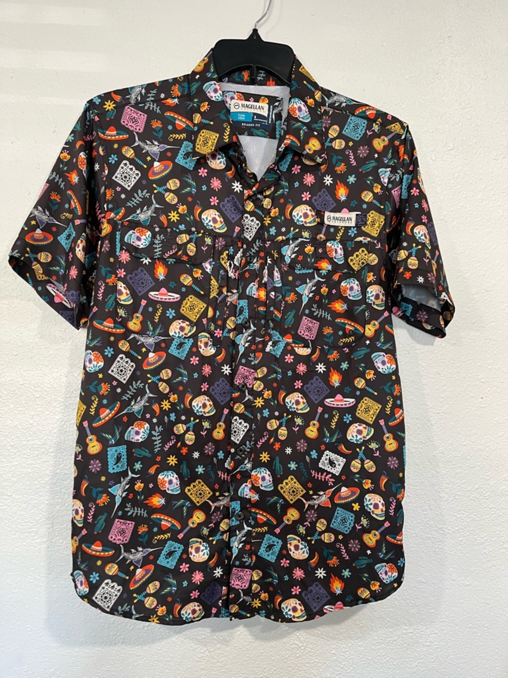 Magellan Outdoors Fiesta Dia de Los Muertos Print Shirt Size Small